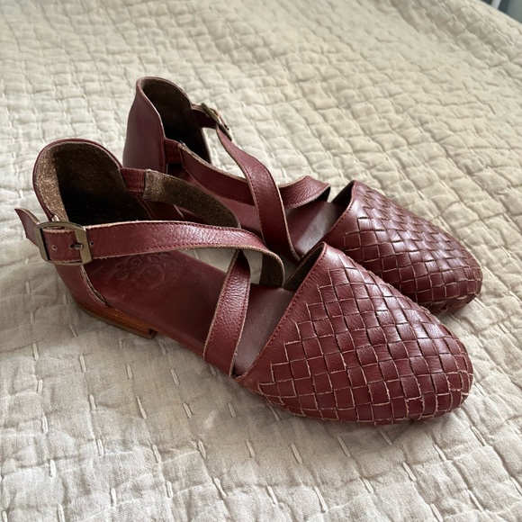 Bali ELF Riviera Woven Leather Flats in Vintage Caramel size 6 - Picture 2 of 6